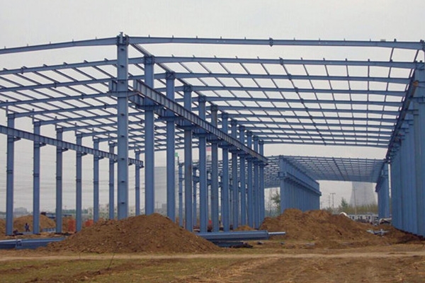 如何選擇鋼網(wǎng)架廠(chǎng)家？